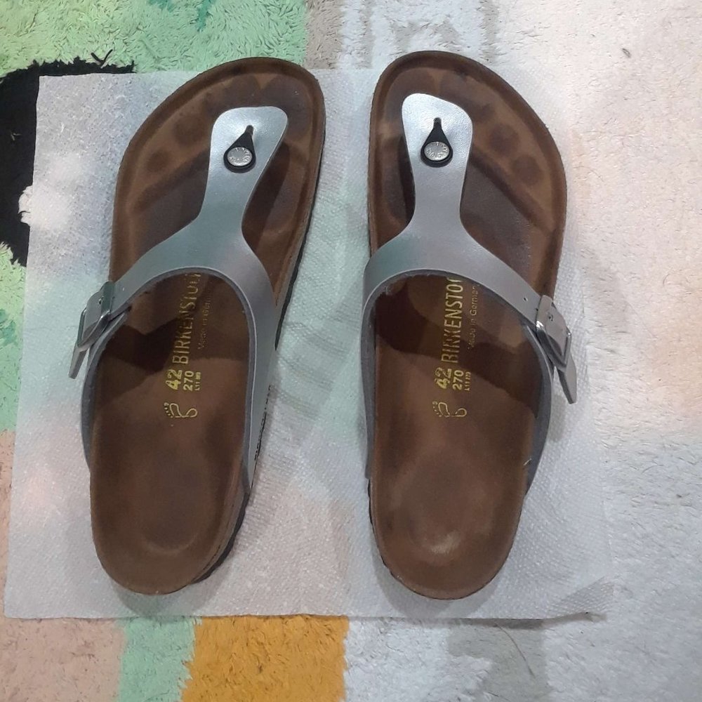 Silver Birkenstock Gizeh sandals Size 42/11